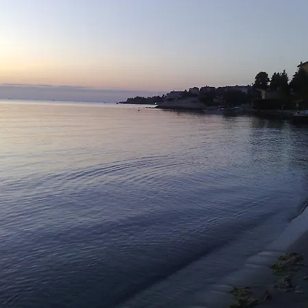 Kerpe Gunes Apart * Kandira