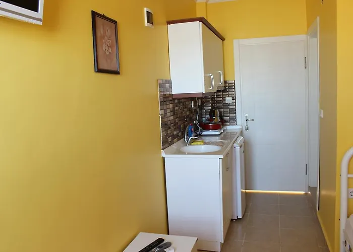 Kerpe Gunes Apart * Kandira