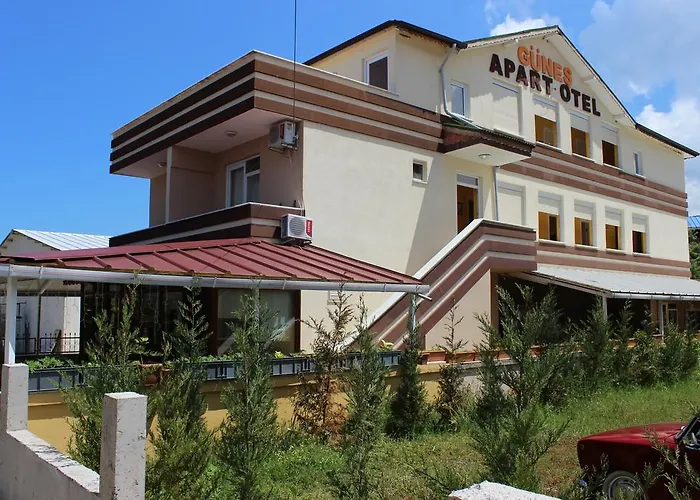 Kerpe Gunes Apart * Kandira